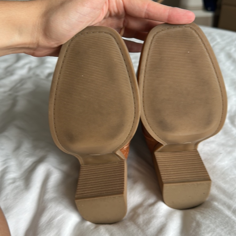 Universal Thread Booties - image 5